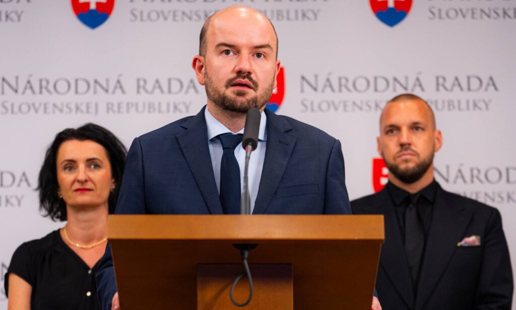 Tlačová konferenciaz 15. júla 2024 o riziku skrytej privatizácie vody 2